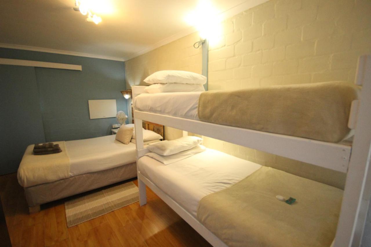 Saltycrax Backpackers And Surf Hostel By Curiocity Bloubergstrand
